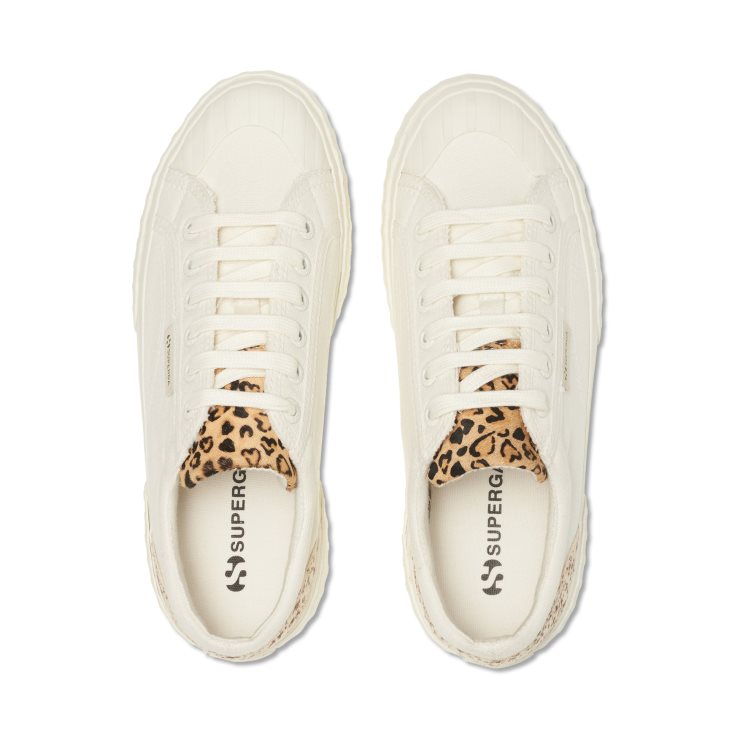 Superga 2631 Kalbshaardetails Mit Weißen Leopardenflecken